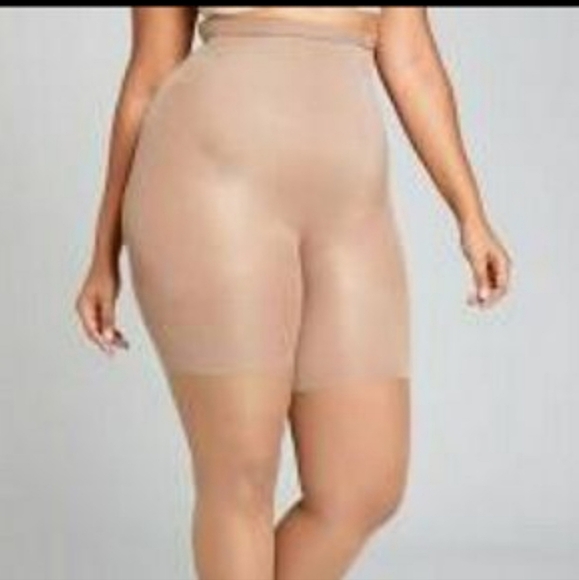 SPANX ASSETS Fantastic Firmers Star Power Shaping Sheer Plus Shorts - Picture 5 of 8